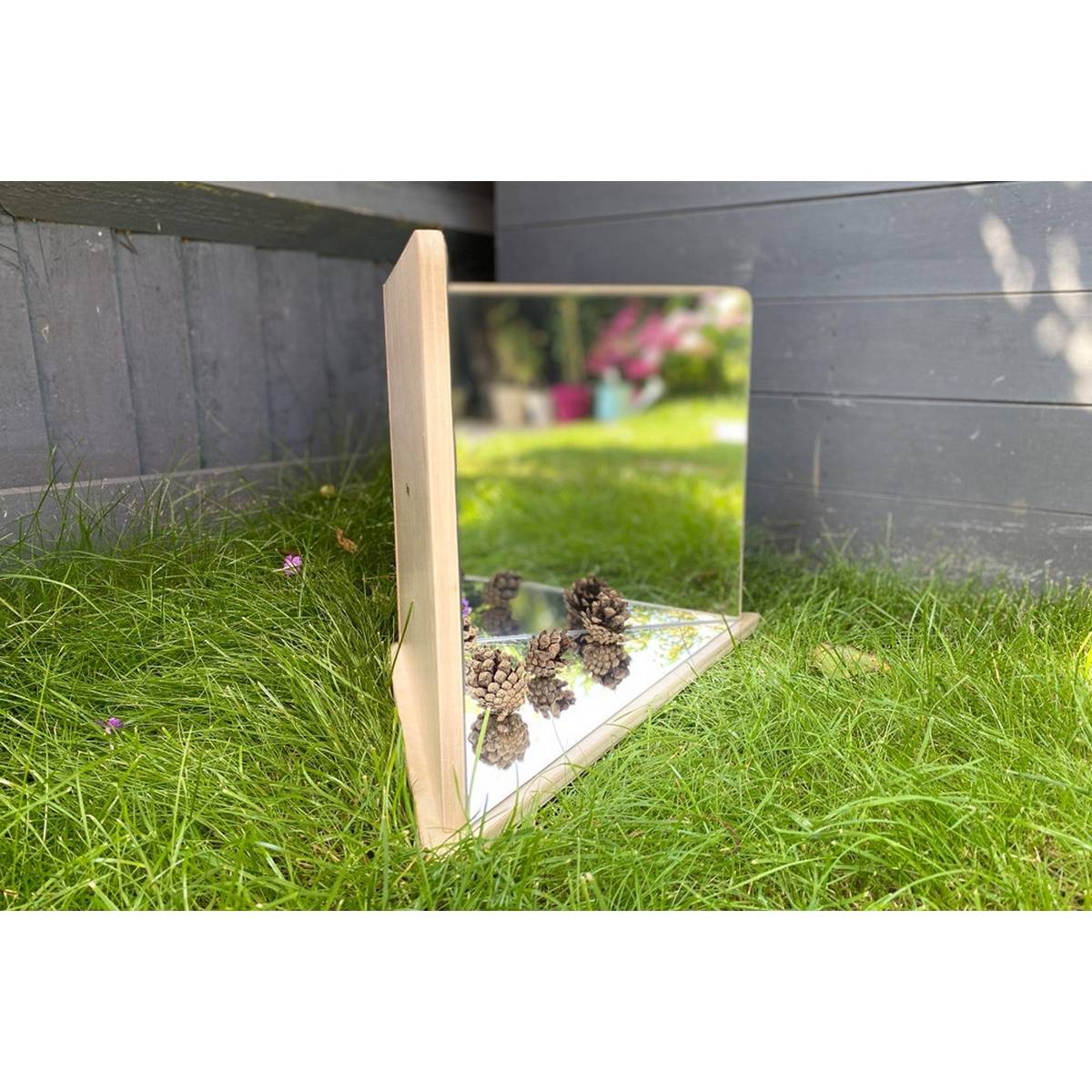 Wooden 4-Way Mirror