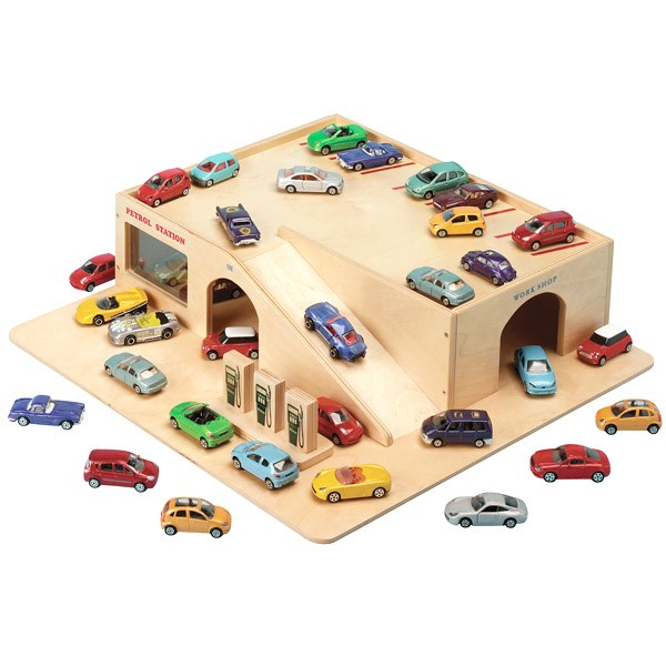 Wooden Garage & 25 Diecast Cars