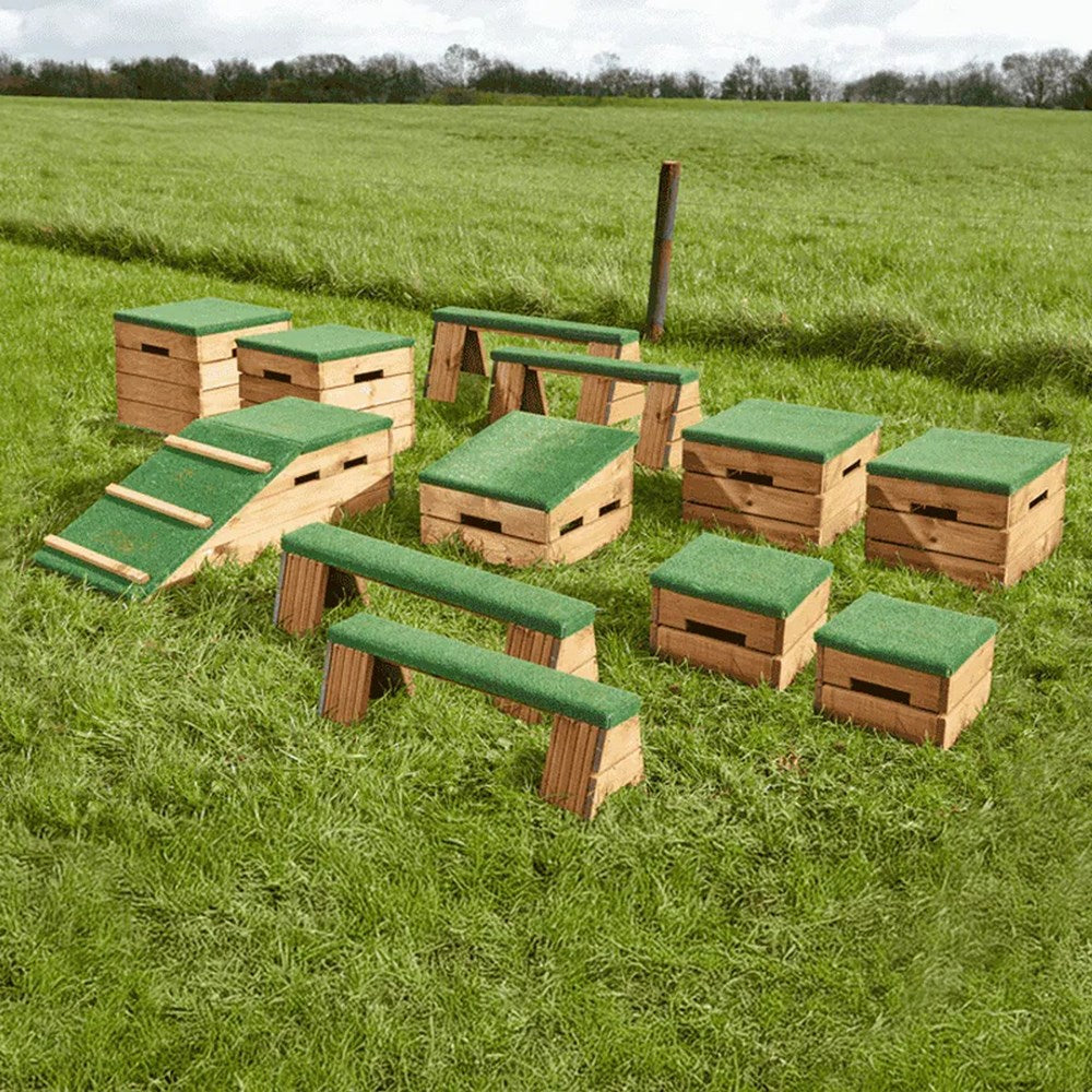 Cosy Move & Make Meadow Course Complete Set