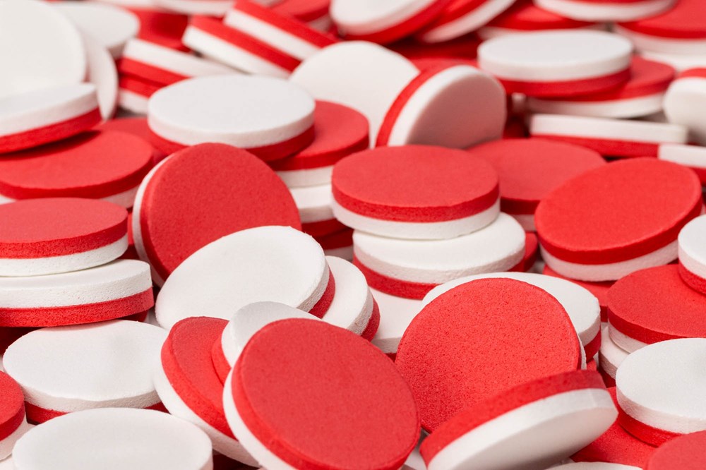 Cleverco Red And White Soft Foam Counters Set Of 200