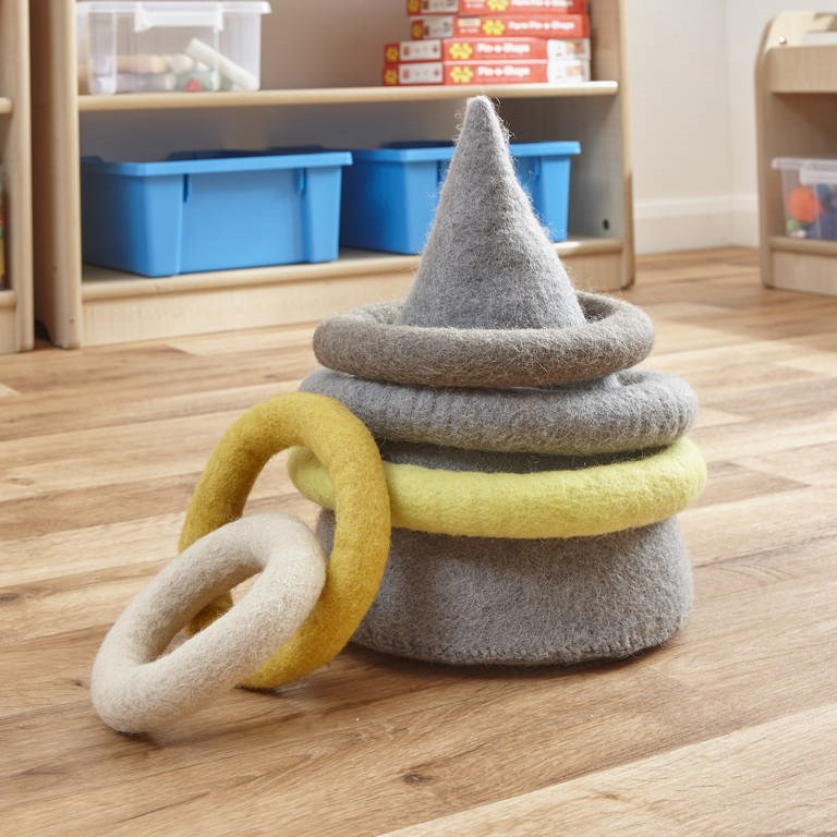**Natural Felt Quoits Set
