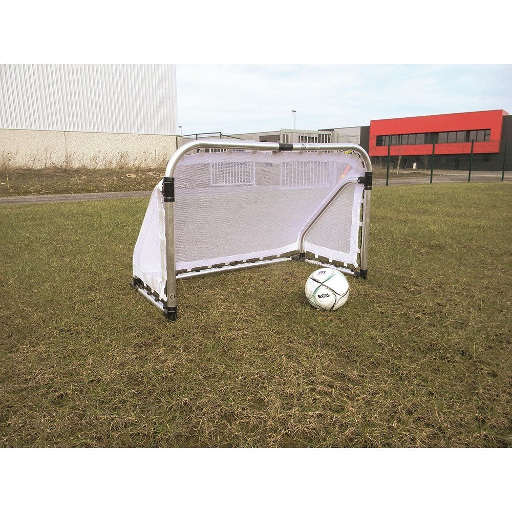 ** Foldable aluminium goal 155x95x75cm