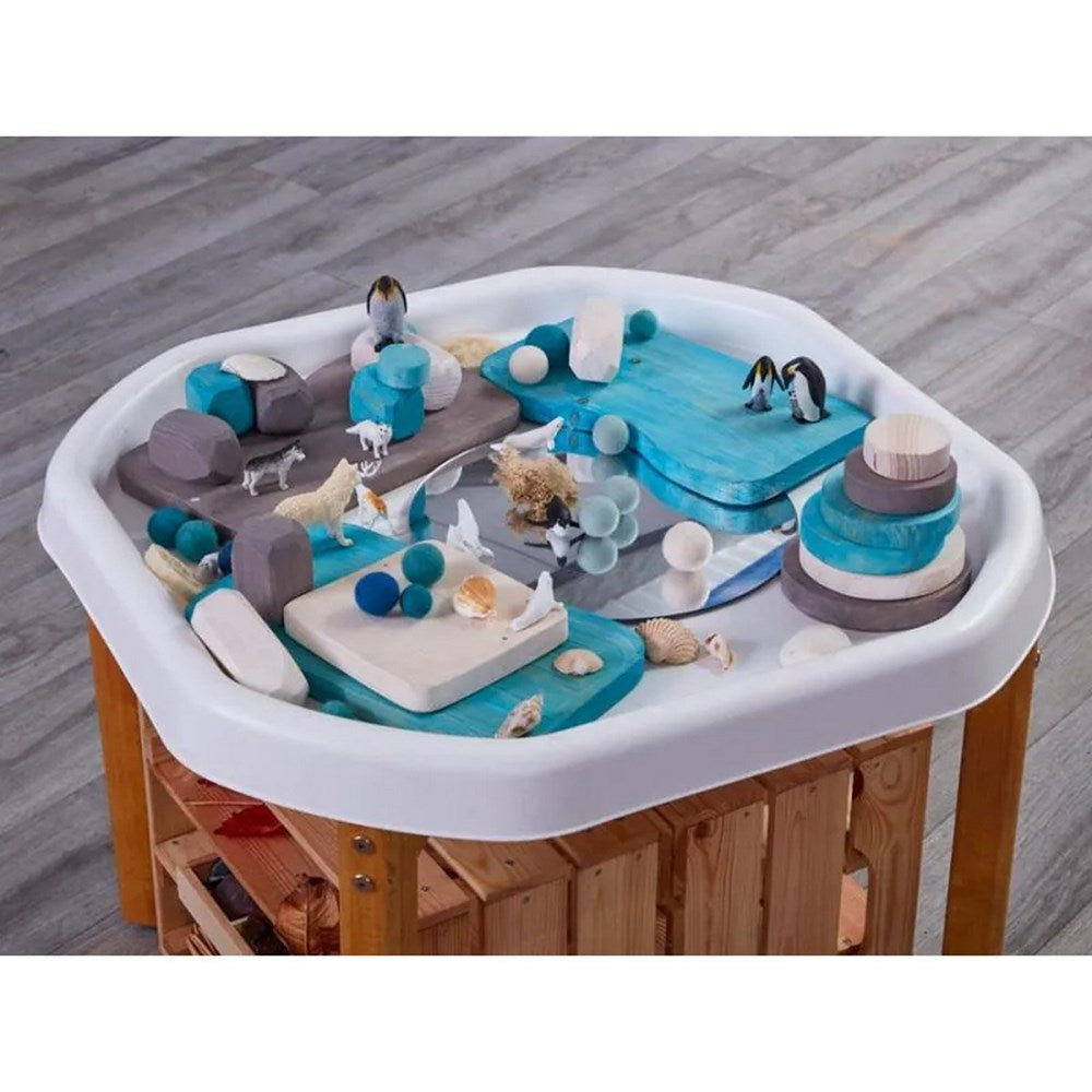 Cosy Small World Ice Scene Set