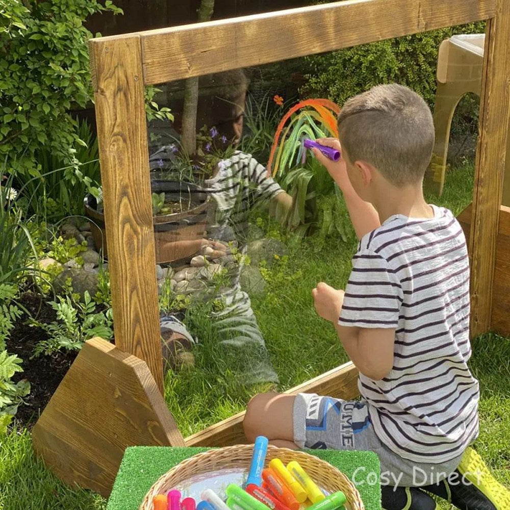 Cosy Freestander Perspex Painter