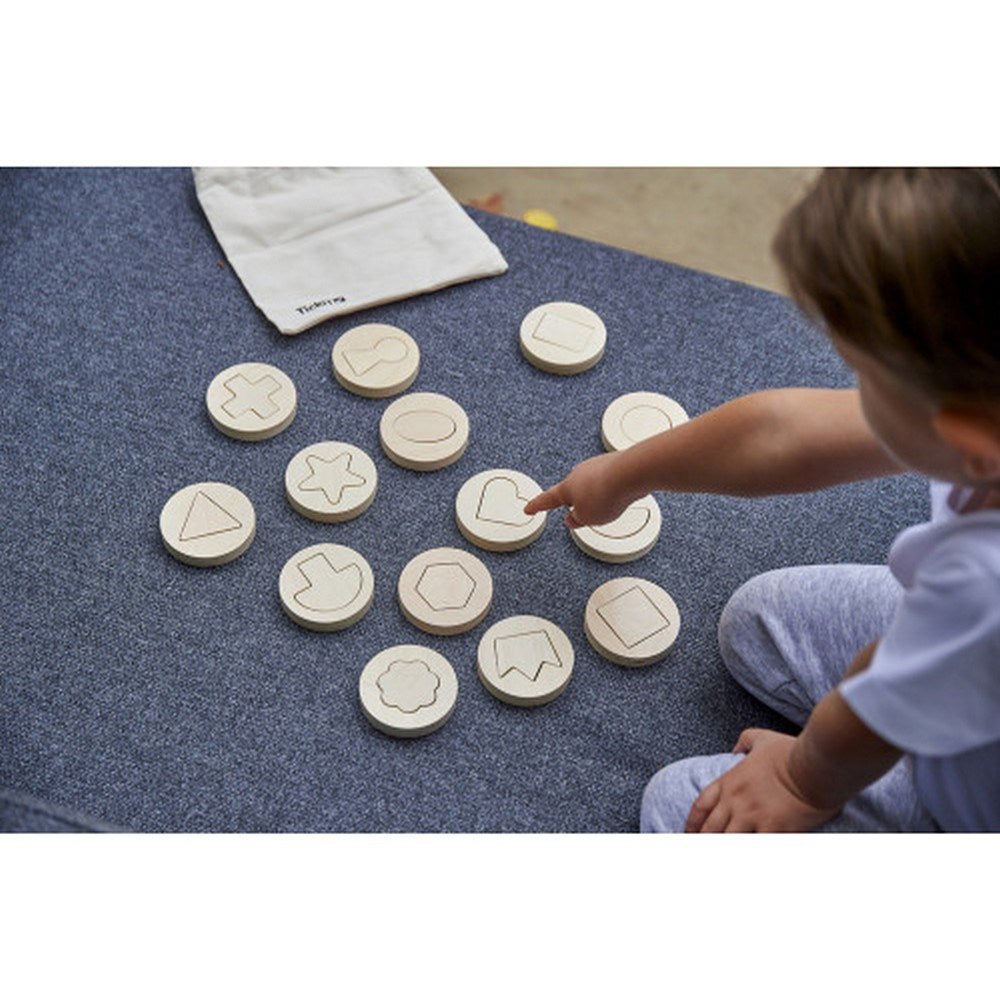 **Wooden Inside Outside Shapes Game