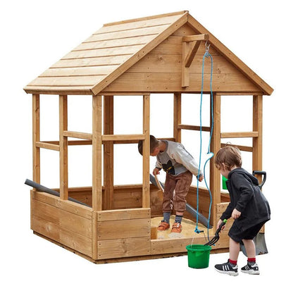 Cosy Sand Pit / Architect's House