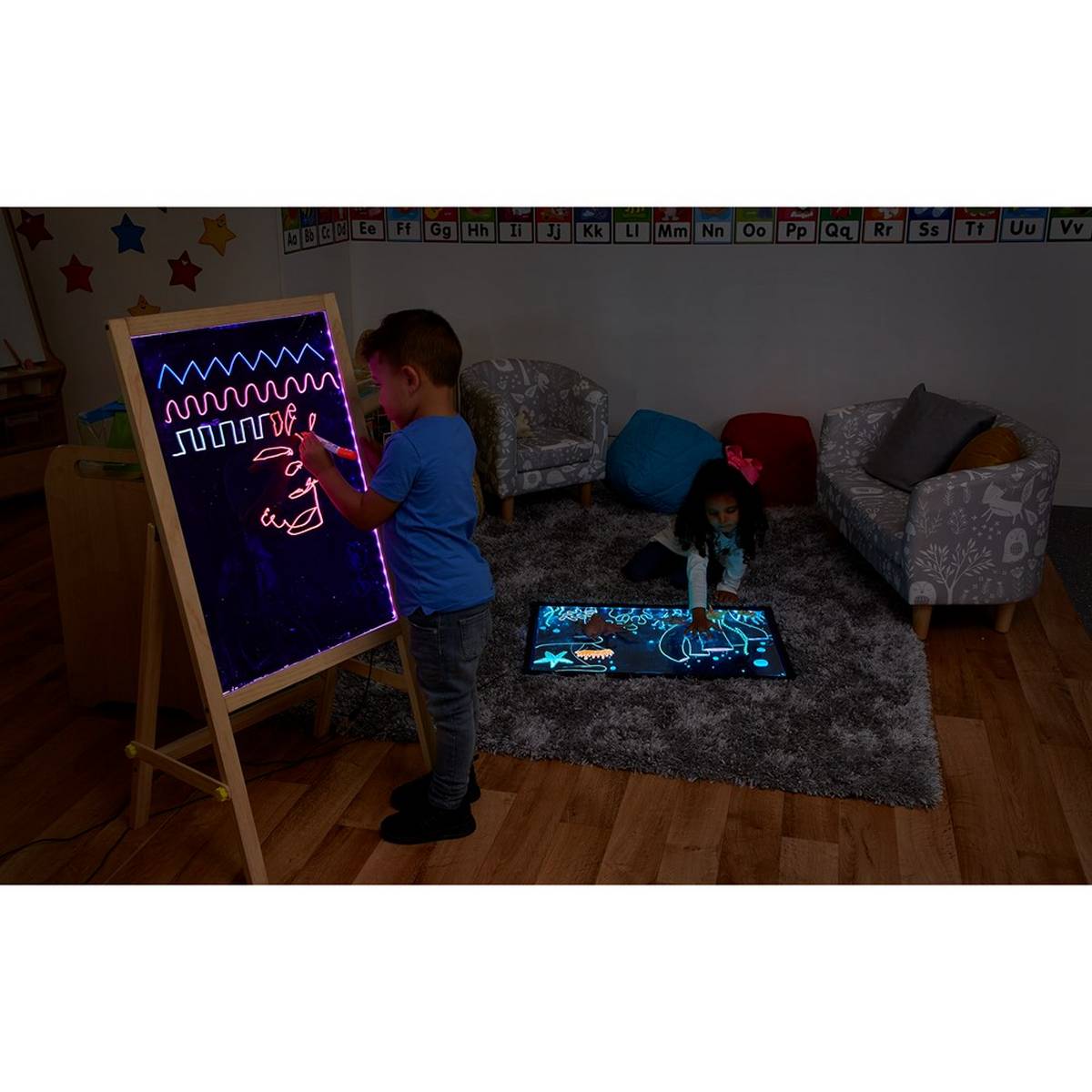 **Wooden Glow Writer Easel