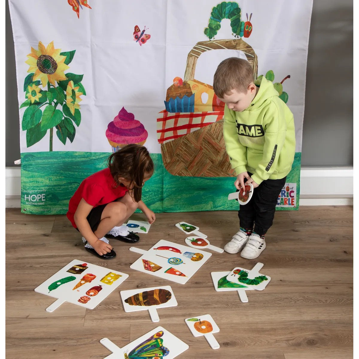 **Very Hungry Caterpillar Scene Setter