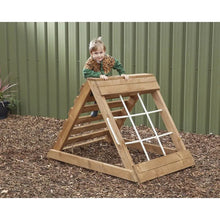 Cosy Clamber Net Crest