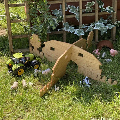 Small World - Farm and Castle Scene - Set of 2