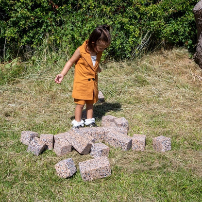 Giant Compressed Building Blocks