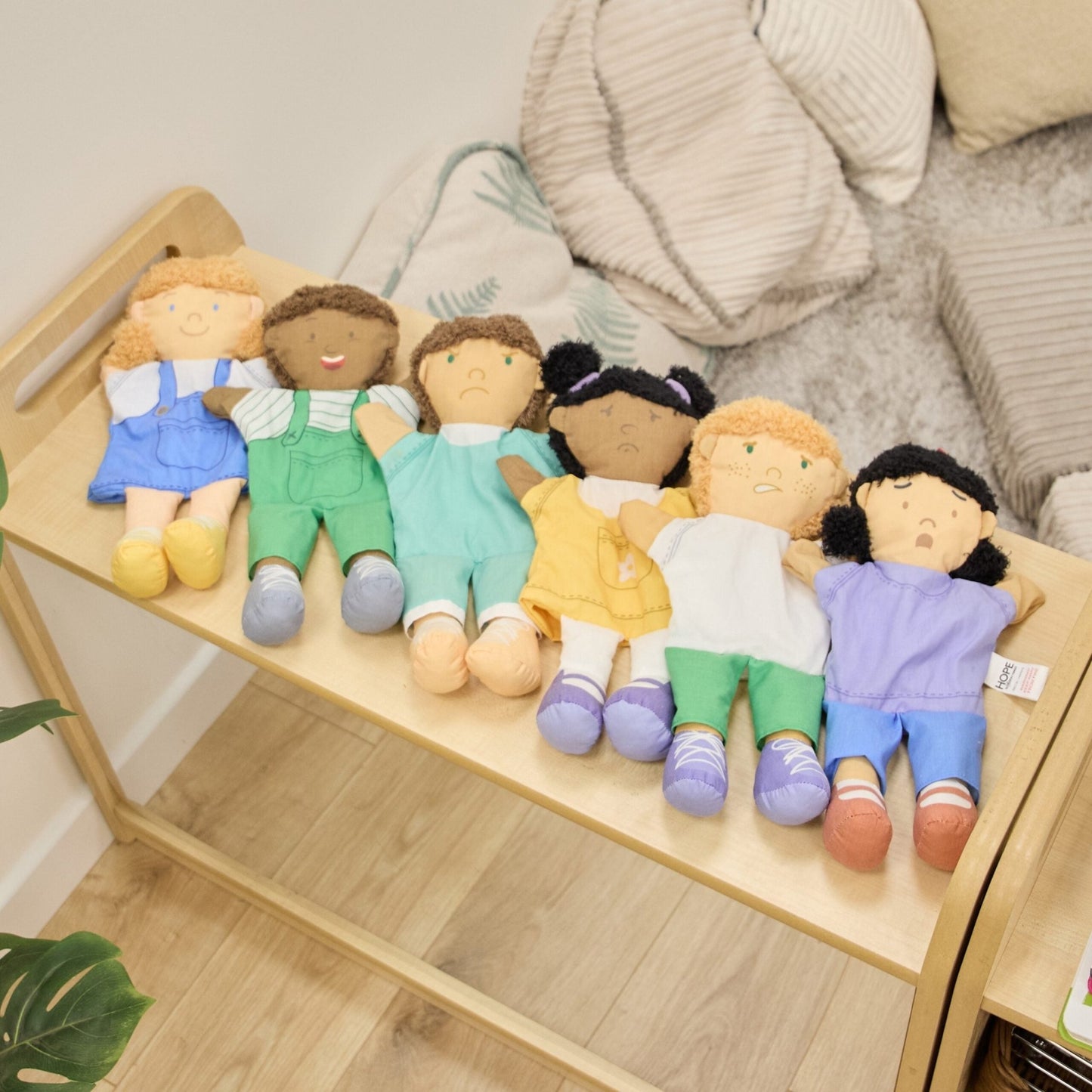 Diverse Emotion Puppets Pack Of 6 - ABC School Supplies