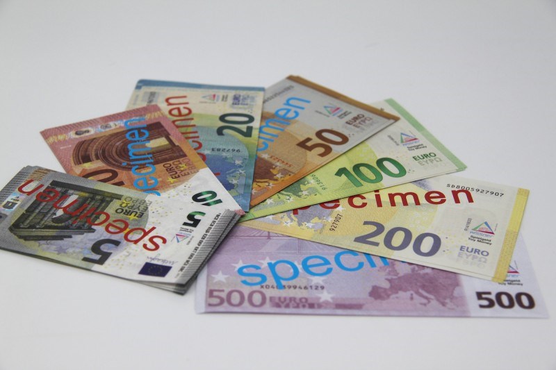 Euro Notes Money Pack of 140