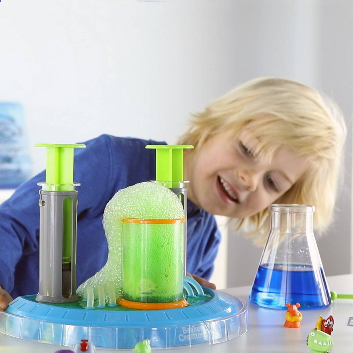 Learning Resources Beaker Creatures® Liquid Reactor Super Lab - ABC School Supplies