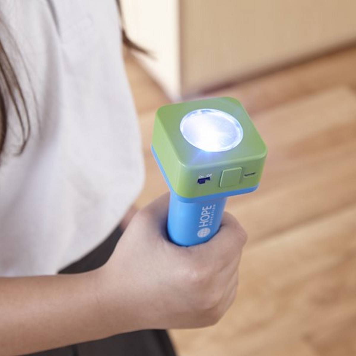 Rainbow Rechargeable Torch P 6 - ABC School Supplies